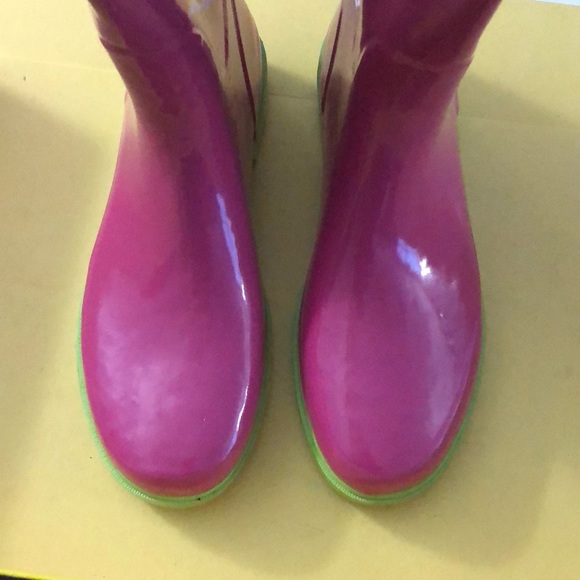 Rain boots New with  Tags - Picture 4 of 4